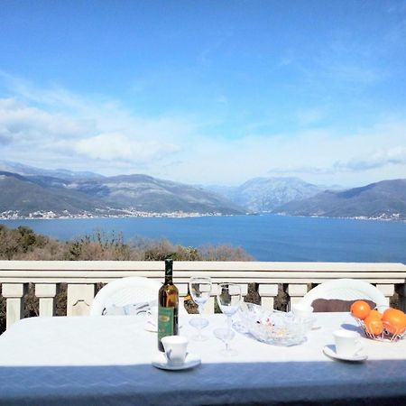 Apartments Vidikovac Tivat Bagian luar foto
